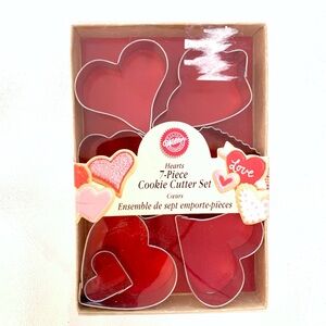 Wilton Hearts 7-Piece Cookie Cutter Set